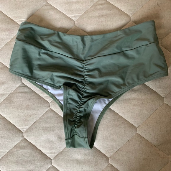 Zaful Bikini Bottoms - Picture 2 of 3